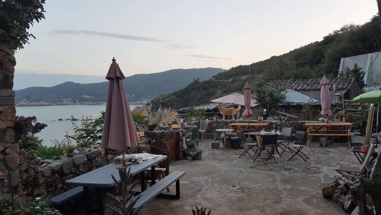 Furen Homestay Nangan Bagian luar foto
